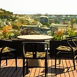 16 On Bree Luxury Studio Apartment With City Mountain Views