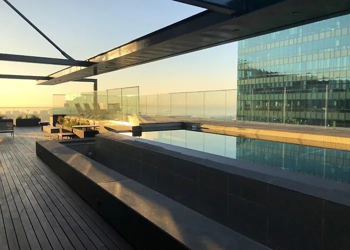 16 On Bree Luxury Studio Apartment With City Mountain Views