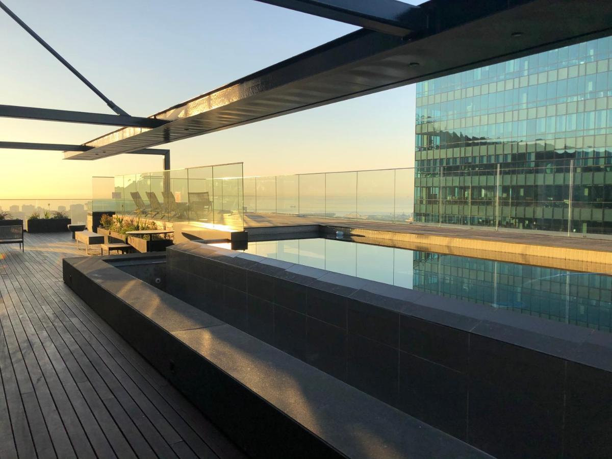 16 On Bree Luxury With Mountain Views Apartment *