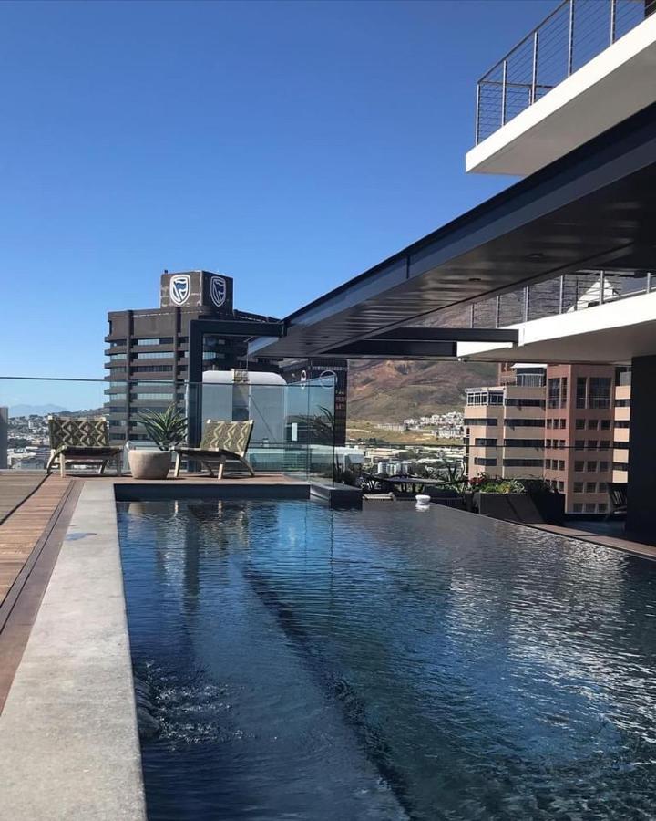 Apartment 16 On Bree Luxury With Mountain Views *